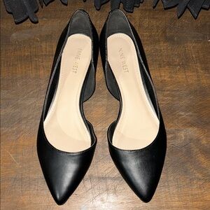 Nine West Black Pointed Flats